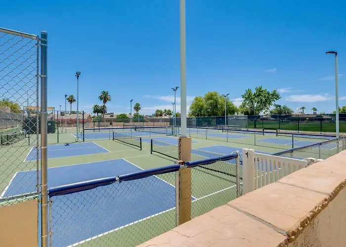 Holiday home W/ 3 Pools In Retirement Community Sun Lakes