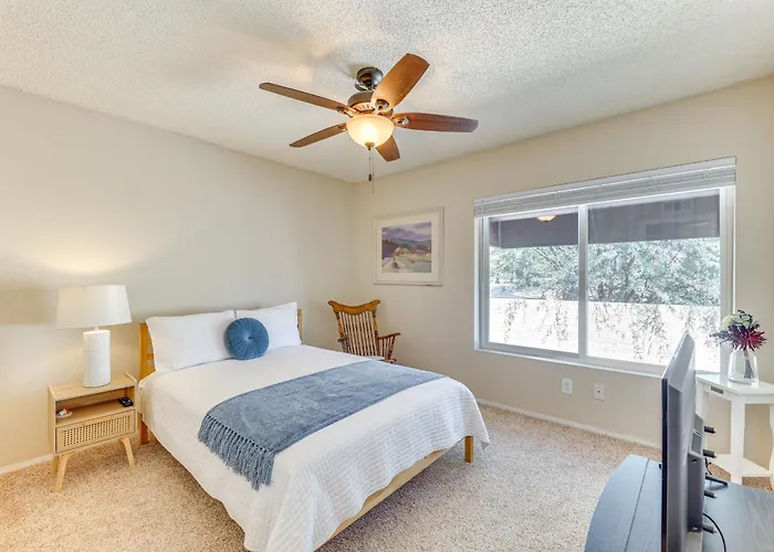 W/ 3 Pools In Retirement Community Holiday home