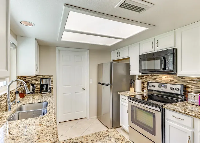 W/ 3 Pools In Retirement Community Holiday home *