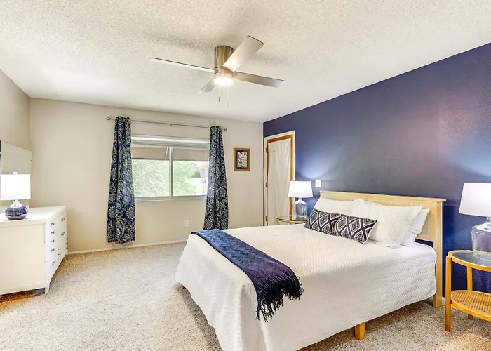 Holiday home W/ 3 Pools In Retirement Community *