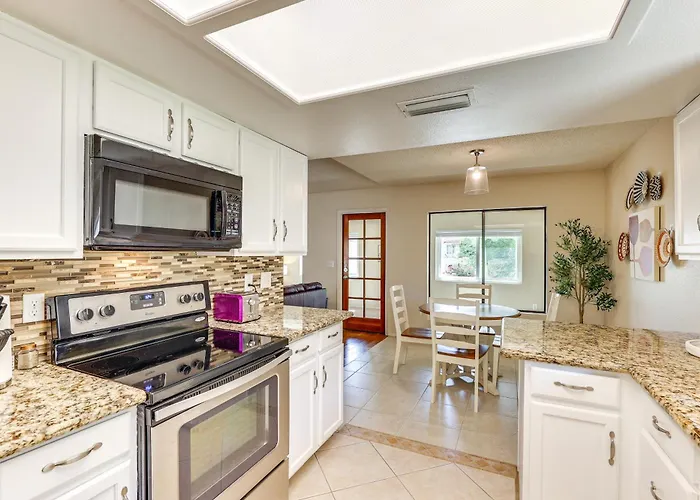 W/ 3 Pools In Retirement Community * Sun Lakes